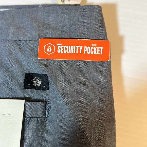 Dockers Ultimate Big Man Straight Fit Supreme Flex Grey Shorts 54" waist NWT - Picture 5 of 9